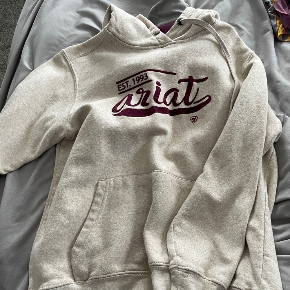 ariat sweatshirt